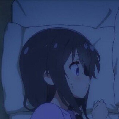 女子睡觉被15斤猫咪压住致手腕骨折